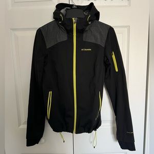 Columbia Omni - heat jacket/coat. Size M. Black & grey w/ neon green accents.